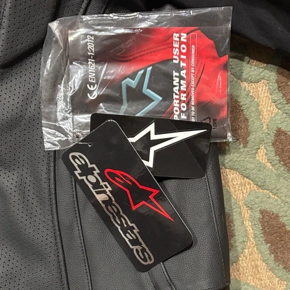 Alpinestars Black and White Jaws Airflow Leather Jacket - Picture 2 of 5